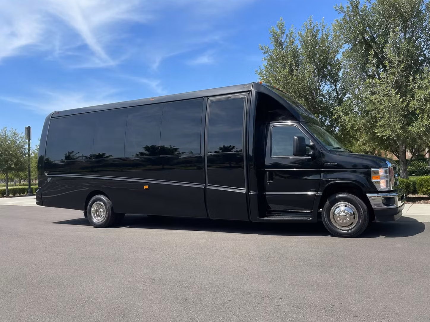 15 passenger minibus