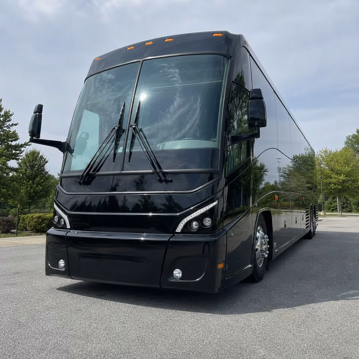 construction crew shuttles for yuma s growing development corridor