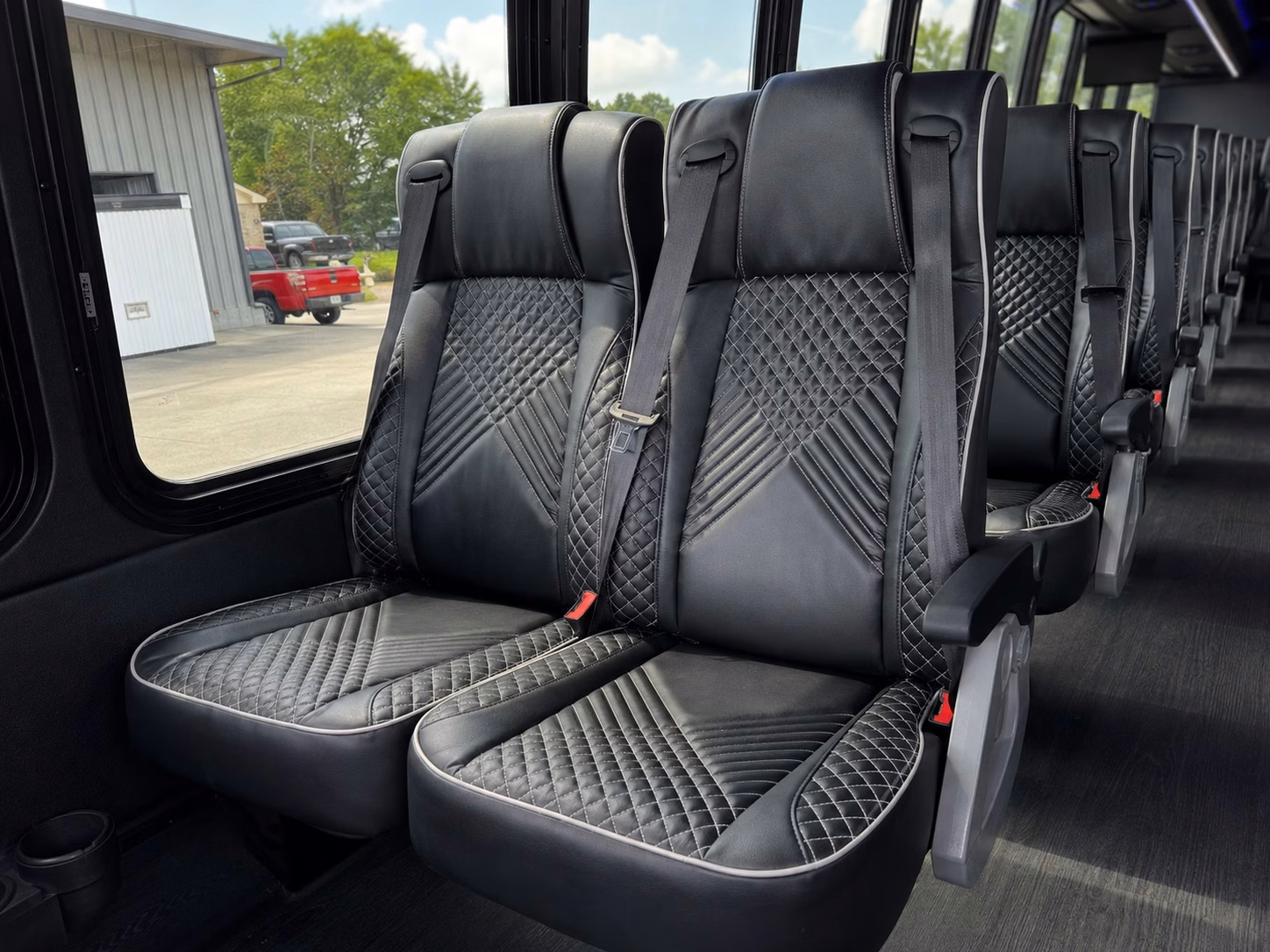 minibus rentals for smaller prom groups in yuma arizona