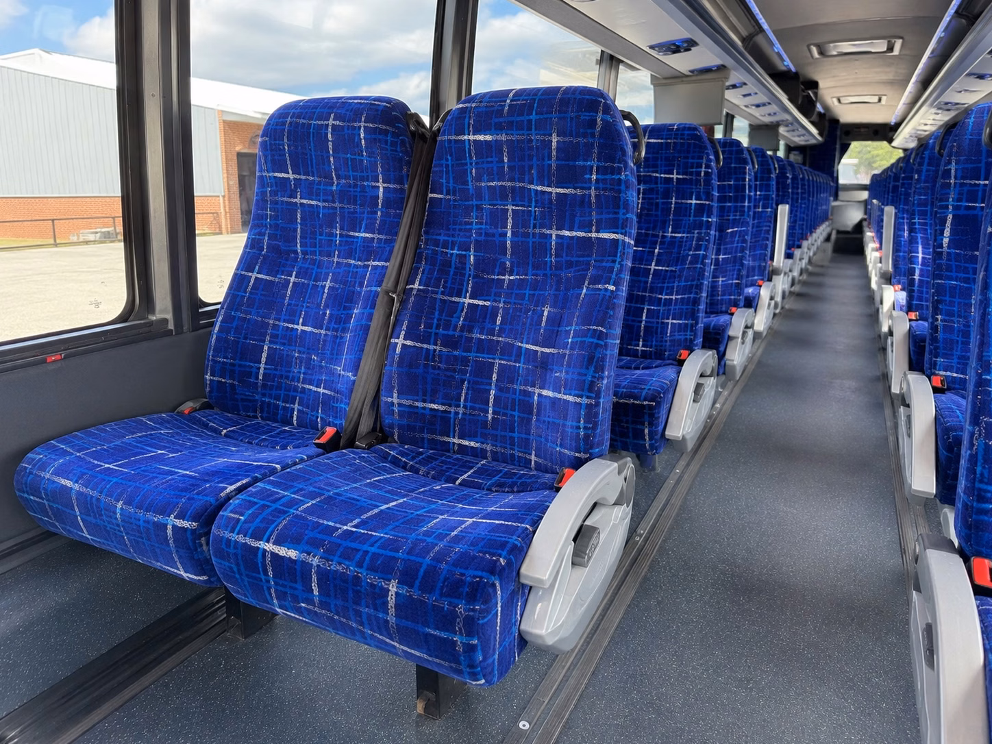 shuttle buses for yuma palms and caballeros de yuma events