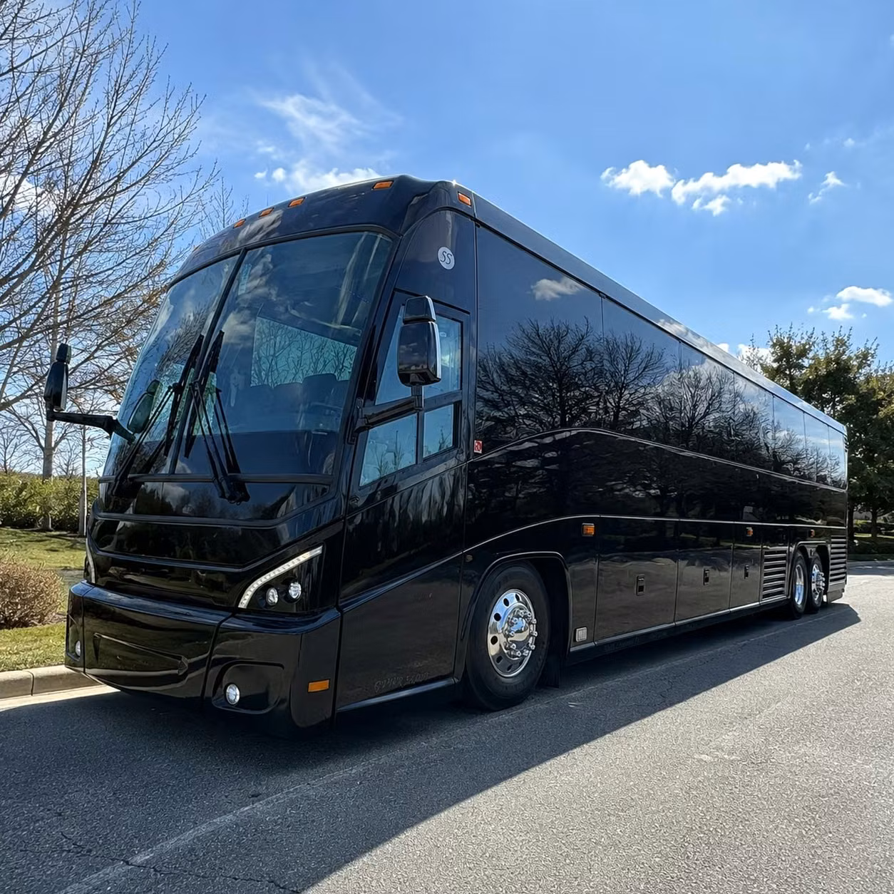 shuttle buses for yuma s military and defense contractor workforce