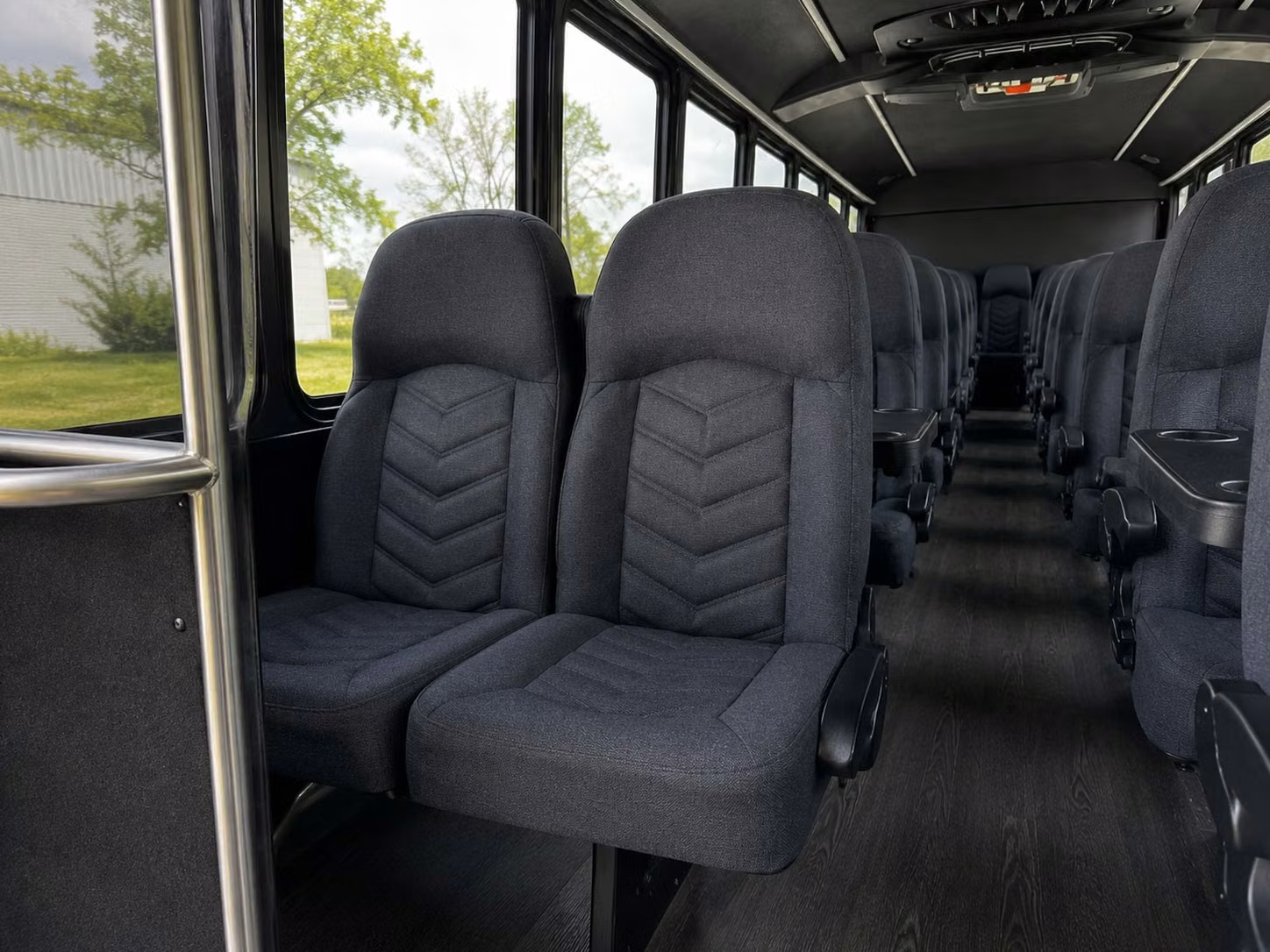 yuma 18 passenger minibus rental